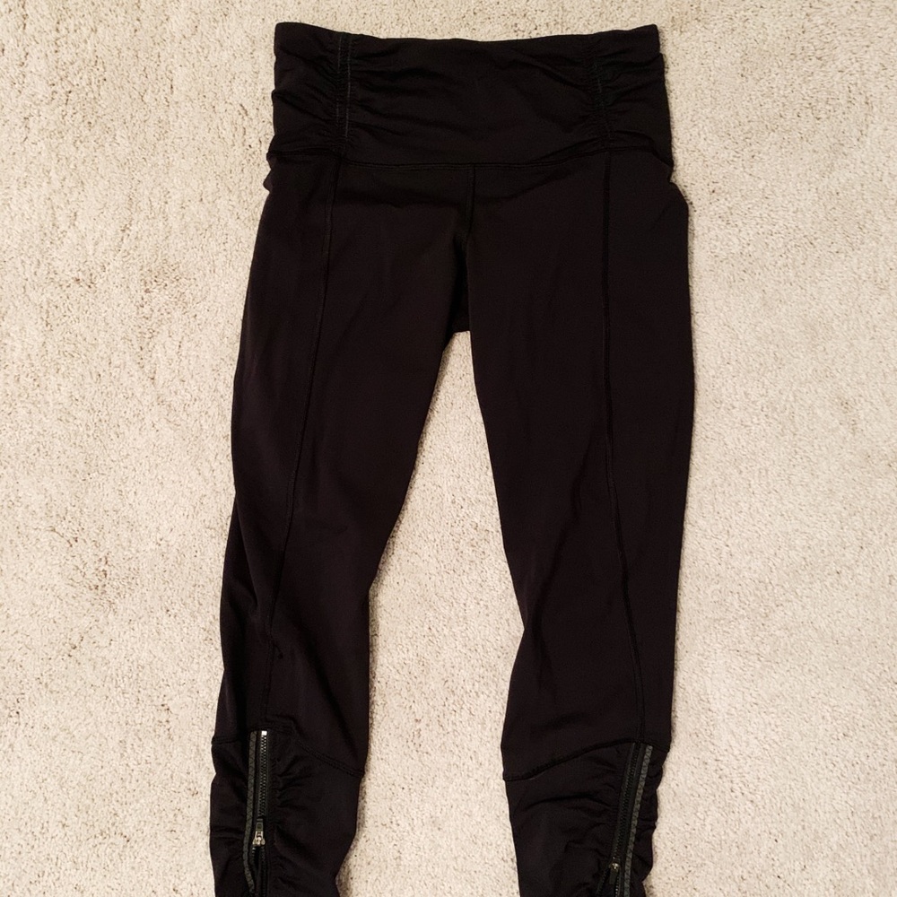 Lululemon Leggings Size 6 Black